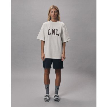 T-shirt chalky